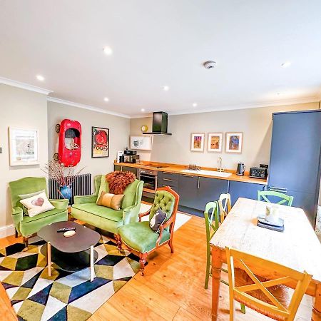 Unique 2 Bed In The Heart Of Bath With Parking Apartment ภายนอก รูปภาพ