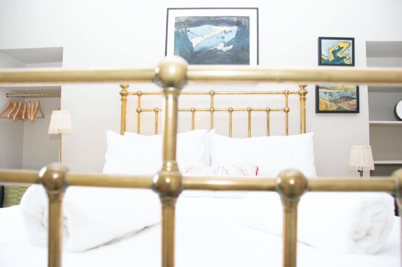 Unique 2 Bed In The Heart Of Bath With Parking Apartment ภายนอก รูปภาพ