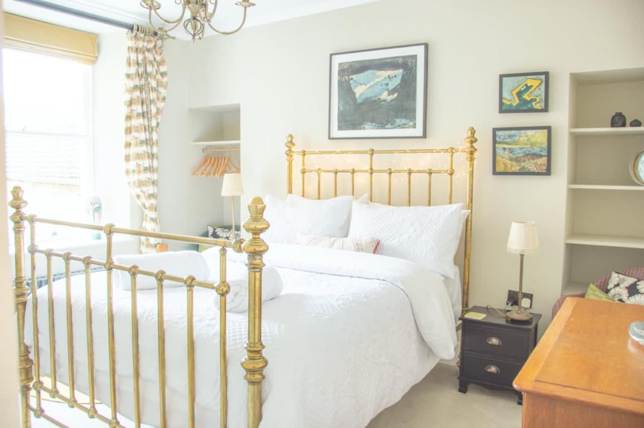 Unique 2 Bed In The Heart Of Bath With Parking Apartment ภายนอก รูปภาพ