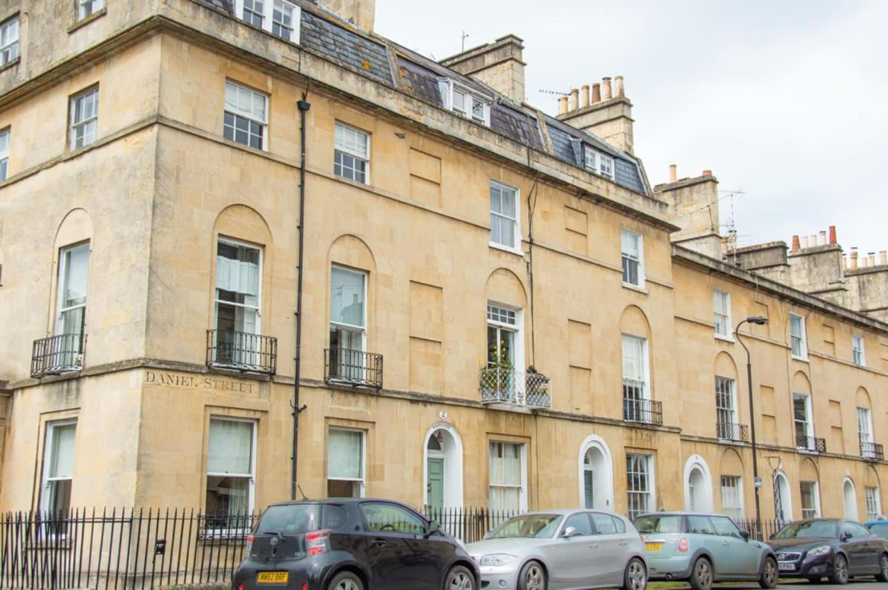 Unique 2 Bed In The Heart Of Bath With Parking Apartment ภายนอก รูปภาพ