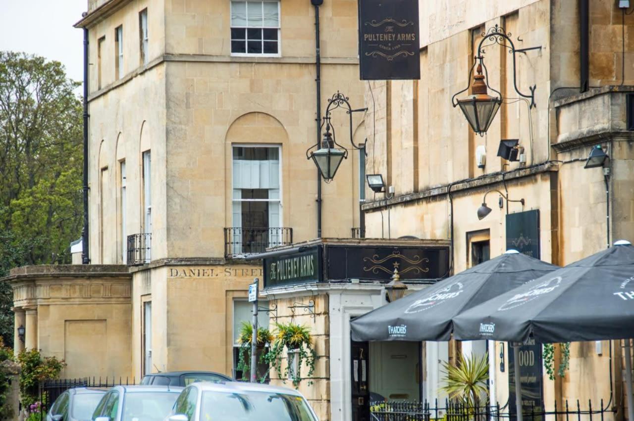 Unique 2 Bed In The Heart Of Bath With Parking Apartment ภายนอก รูปภาพ